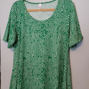 Green LulaRoe tunic tshirt